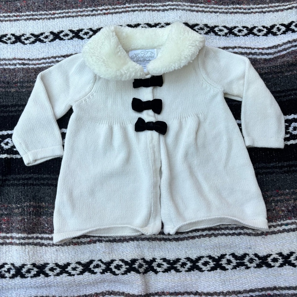 HEIRLOOMS BY POLLY FLINDERS WHITE BLACK BOW FUR TRIM SWEATER SIZE 3/6 MONTHS